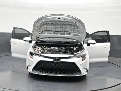 Used 2021 Toyota Corolla LE FWD image 36
