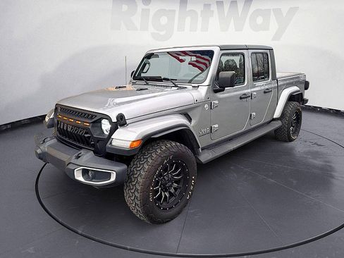 Used 2020 Jeep Gladiator Overland w/ Uconnect 4C Nav & Sound Group image 1
