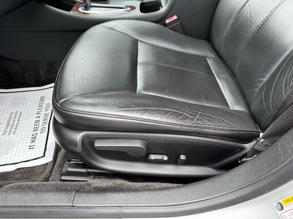 Used 2007 Chevrolet Impala SS FWD image 16