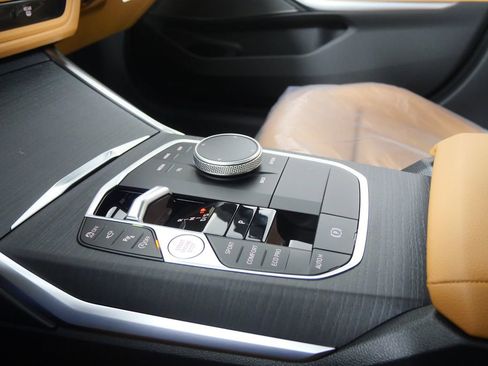 New 2026 BMW 330i Sedan w/ Premium Package image 23