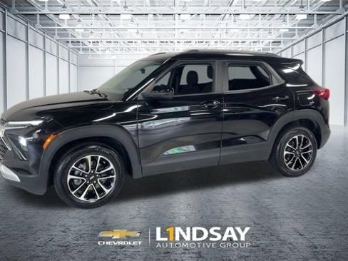 Used 2025 Chevrolet TrailBlazer LT FWD image 6