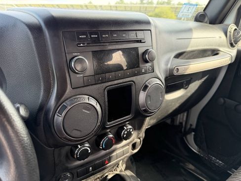 Used 2012 Jeep Wrangler Sport AWD/4WD image 23