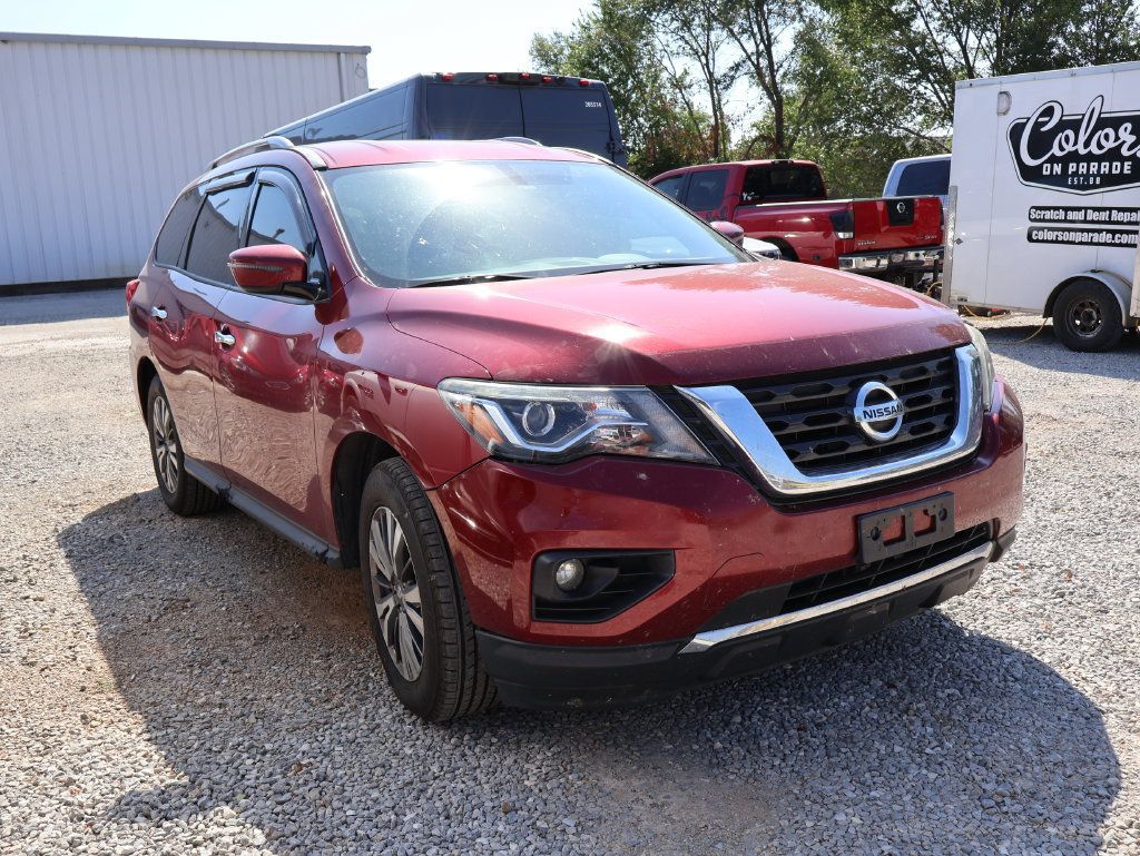 Used 2019 Nissan Pathfinder SV FWD image 13