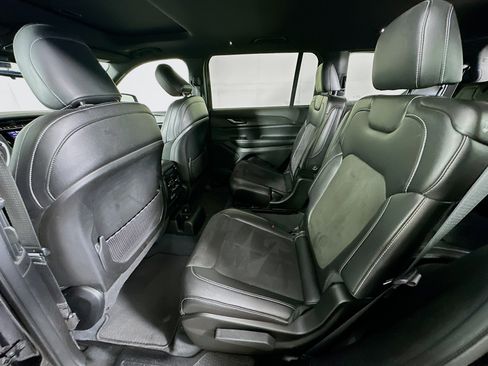 Used 2023 Jeep Grand Cherokee L Laredo AWD/4WD image 28