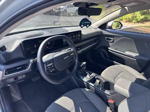 Used 2025 Kia K4 FWD image 10