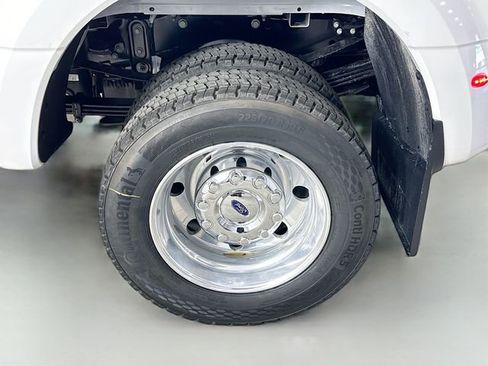 New 2026 Ford F450 Platinum image 32