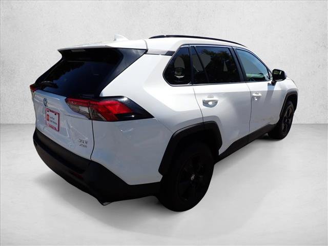 Used 2022 Toyota RAV4 XLE AWD/4WD image 4