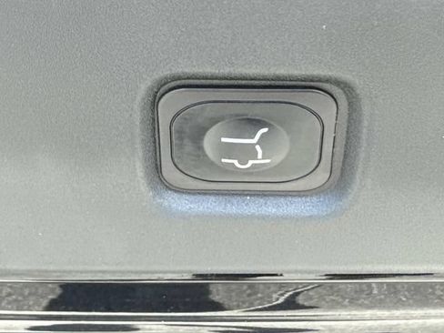 Certified 2026 Lincoln Navigator Reserve AWD/4WD image 15