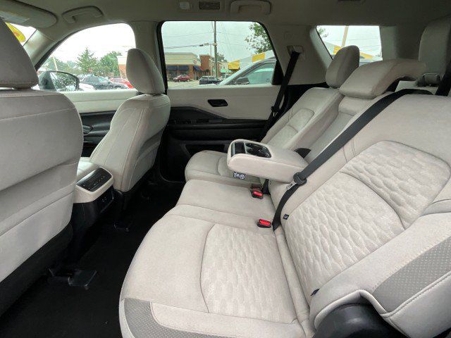Used 2023 Nissan Pathfinder SV FWD image 27
