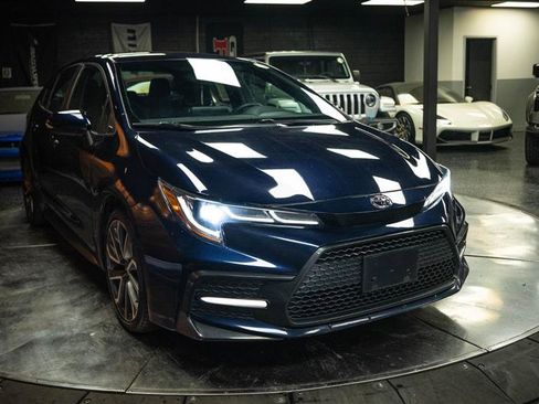 Used 2022 Toyota Corolla SE w/ Carpet Mat Package (TMS) FWD image 5