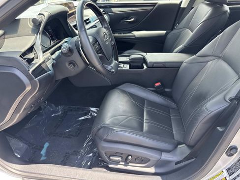 Used 2020 Lexus ES 350 w/ Accessory Package FWD image 23