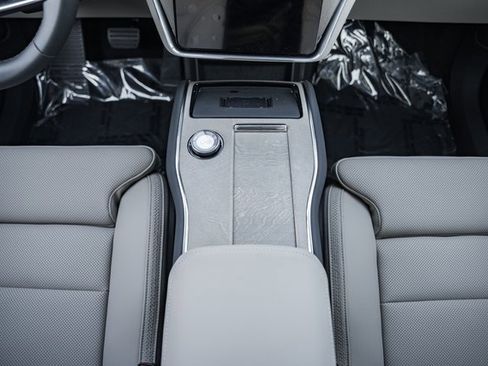 New 2025 Volvo EX90 Ultra w/ Protection Package Premier image 21