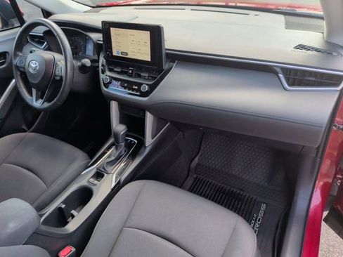 Used 2023 Toyota Corolla Cross LE FWD image 18