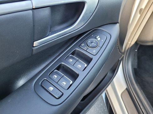 Used 2025 Hyundai Sonata SEL FWD image 27