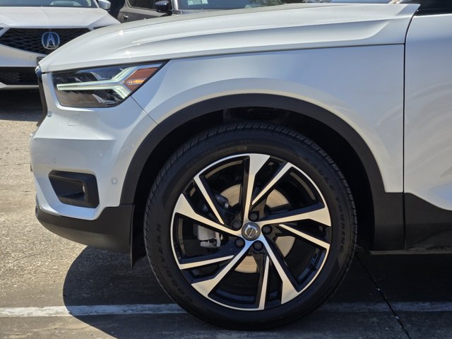 Used 2021 Volvo XC40 T5 R-Design w/ Advanced Package AWD/4WD image 10