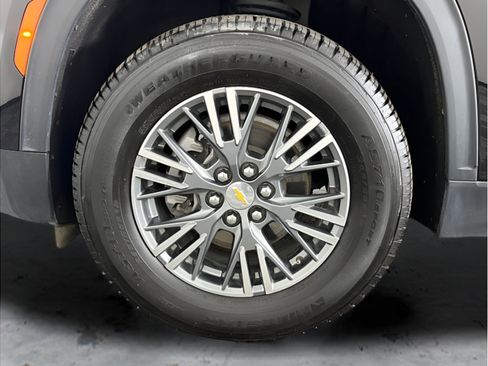 Used 2024 Chevrolet Traverse LT AWD/4WD image 27