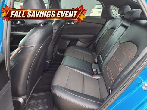Used 2022 Kia Forte GT FWD image 11