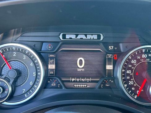 Used 2022 RAM 1500 Big Horn AWD/4WD image 23