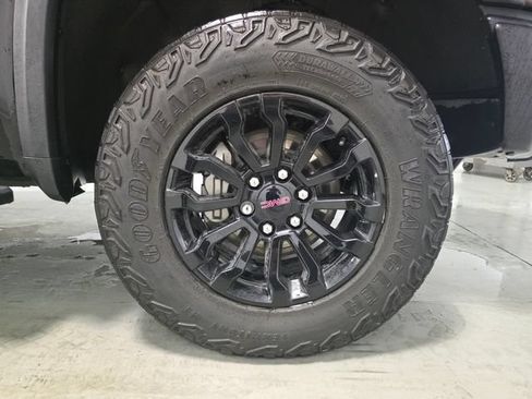 Used 2023 GMC Sierra 1500 AT4X AWD/4WD image 36