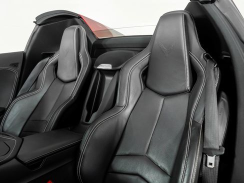 Used 2021 Chevrolet Corvette Stingray Convertible w/ Battery Protection Package image 3