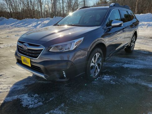 Used 2020 Subaru Outback Touring XT image 1