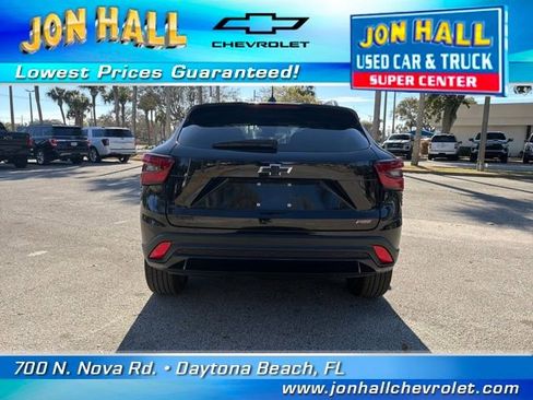 Used 2025 Chevrolet Trax RS w/ Sunroof Package image 8