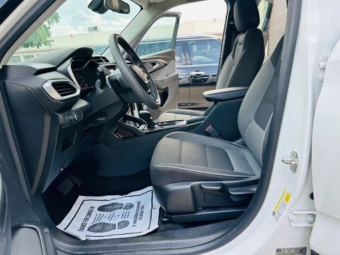 Used 2021 Chevrolet TrailBlazer LS FWD image 15