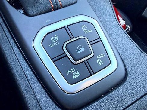 Used 2026 Nissan Frontier PRO-4X w/ Pro-4x Convenience Package image 44