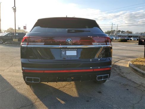 Certified 2025 Volkswagen Atlas Cross Sport SEL Premium R-Line image 5