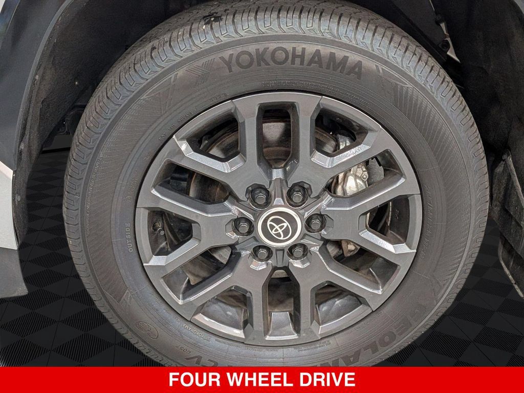 Used 2024 Toyota Sequoia Platinum AWD/4WD image 10