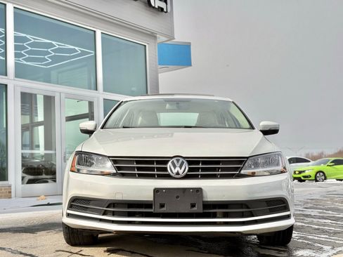 Used 2018 Volkswagen Jetta SE image 4
