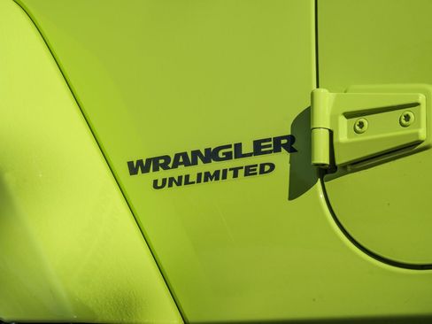 Used 2017 Jeep Wrangler Unlimited Rubicon image 50