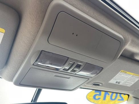 Used 2015 Nissan Frontier SL w/ Moonroof Package AWD/4WD image 28