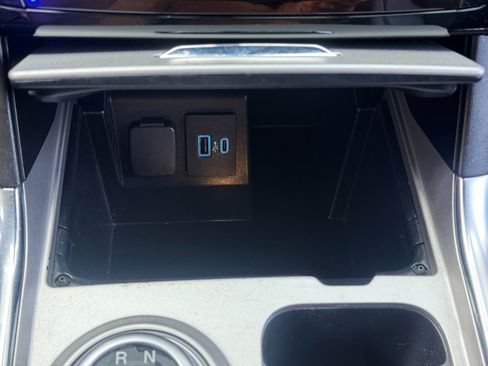 Used 2023 Ford Explorer Limited w/ Limited Technology Package RWD image 33