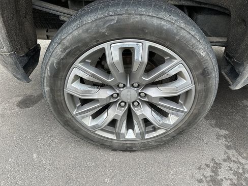 Used 2023 GMC Sierra 1500 Denali w/ Denali Reserve Package image 10