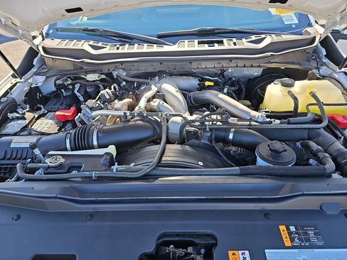 Used 2023 Ford F250 XLT w/ FX4 Off-Road Package image 28