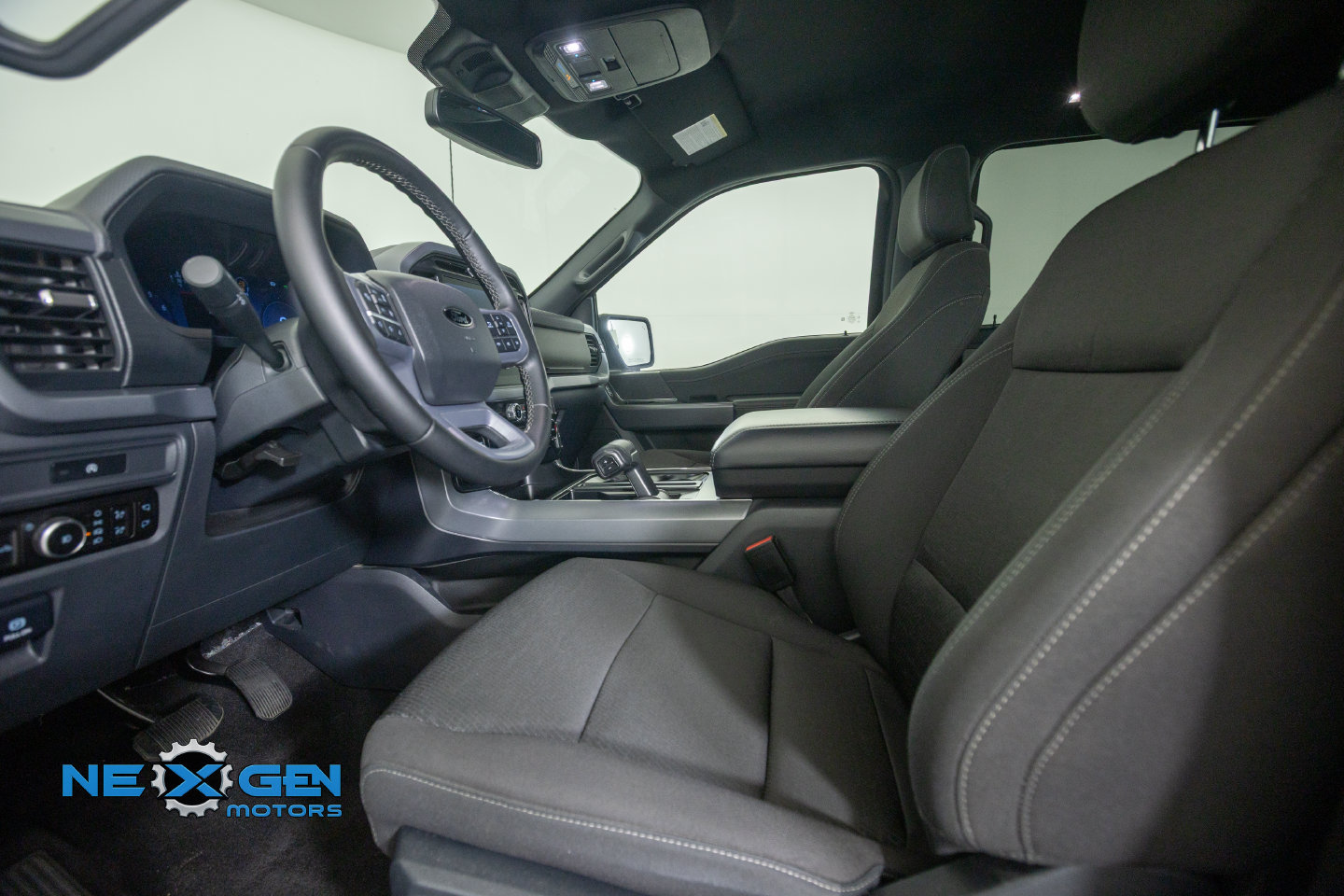 Used 2025 Ford F150 XLT w/ Equipment Group 302A MID AWD/4WD image 12
