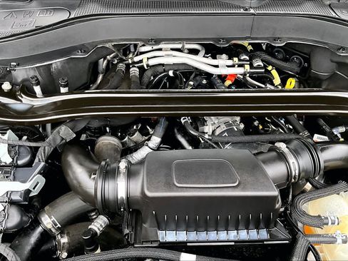 Used 2022 Ford Explorer ST w/ Equipment Group 401A image 32