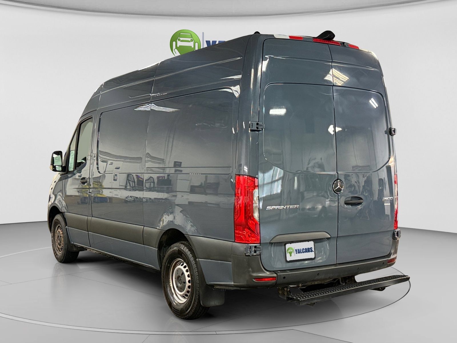 Used 2019 Mercedes-Benz Sprinter 144 image 3