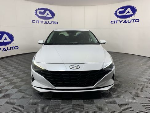 Used 2021 Hyundai Elantra SEL FWD image 9