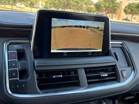 Used 2023 Chevrolet Suburban Z71 image 22