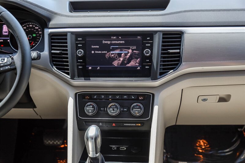 Used 2019 Volkswagen Atlas SE FWD image 18