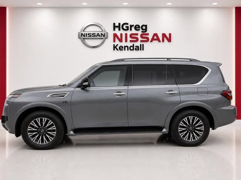Used 2022 Nissan Armada SL w/ Midnight Edition Package RWD image 6