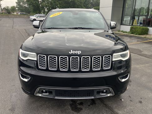 Used 2019 Jeep Grand Cherokee Overland AWD/4WD image 2