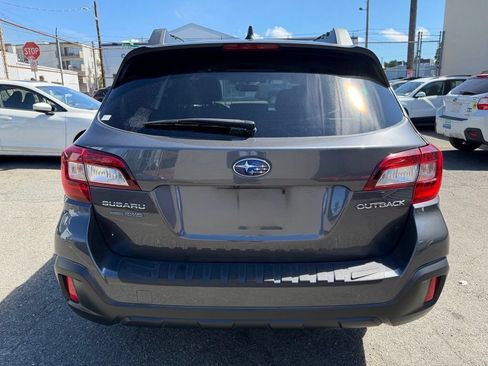 Used 2019 Subaru Outback 2.5i Premium w/ Popular Package #2 AWD/4WD image 6