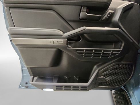 Used 2025 Toyota 4Runner TRD Off-Road Premium w/ Tow Technology Package AWD/4WD image 14