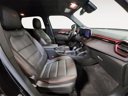 Used 2024 Chevrolet TrailBlazer RS w/ Convenience Package image 15