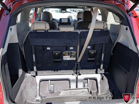 Used 2022 Toyota Sienna XLE image 43