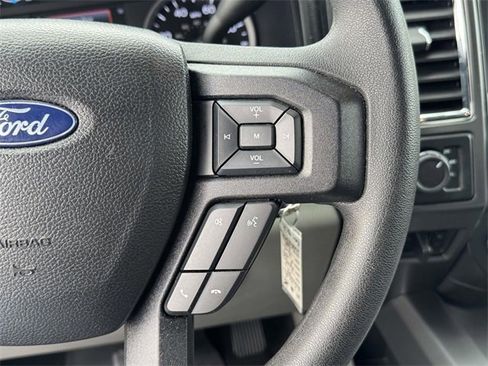 Used 2017 Ford F250 XLT w/ XLT Premium Package image 9