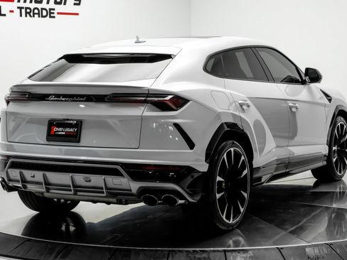 Used 2019 Lamborghini Urus AWD/4WD image 6
